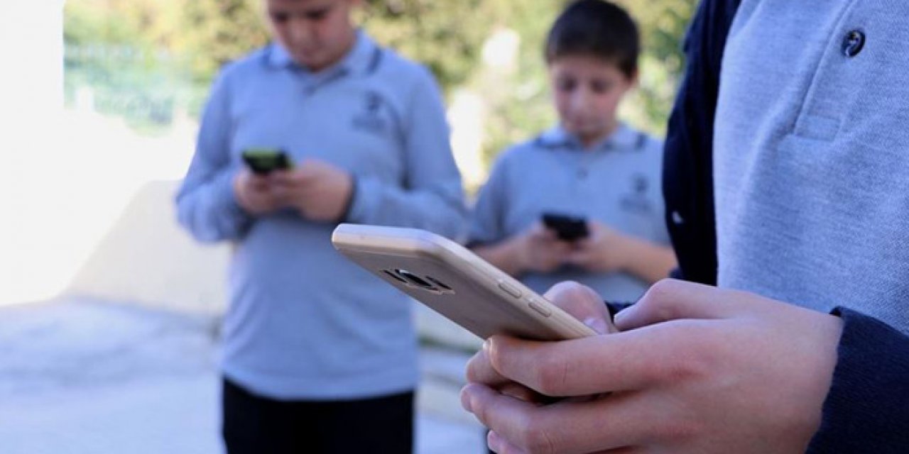 Akran zorbalığında yeni model: İtiraf sayfaları