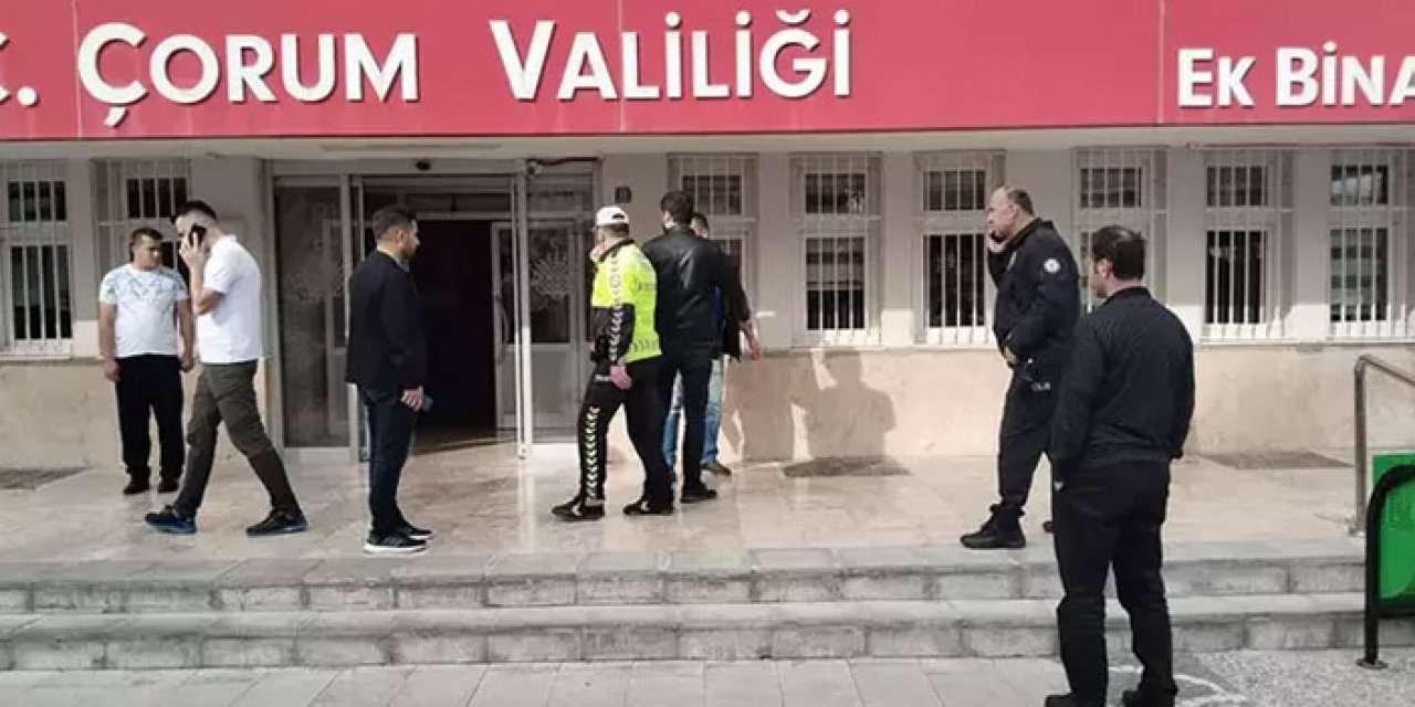 Çorum’da valilik ek binası önünde silahlı çatışma