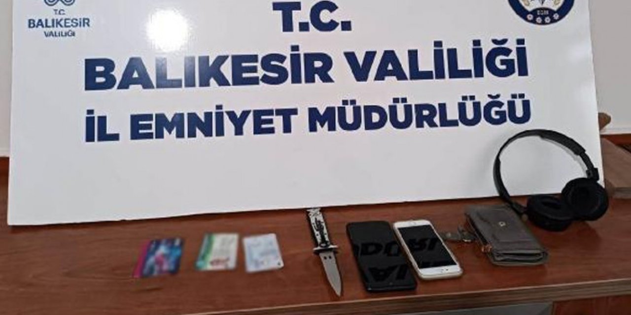 Balıkesir’de 13 yaşında 2 kız çocuğu bıçakla 2 kişiyi gasbetti