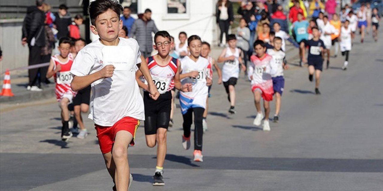 Çocuklar Atatürk için koşacak