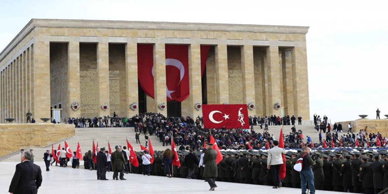 Devlet erkanı Anıtkabir’de