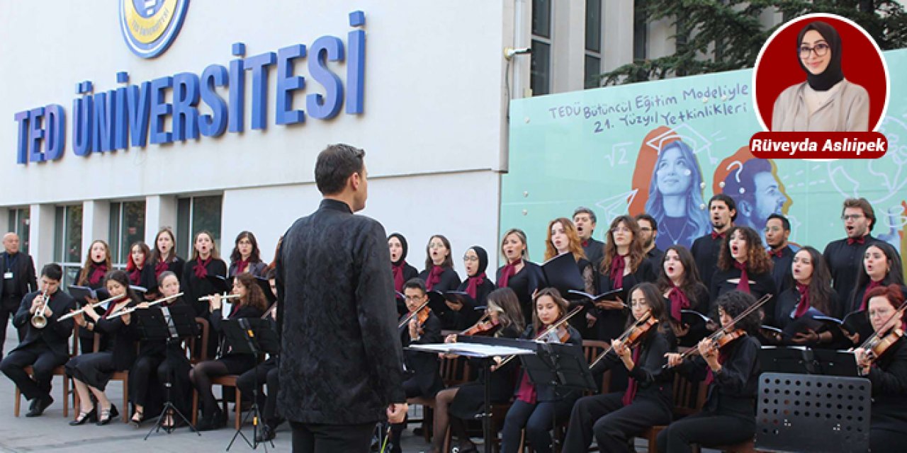 10 Kasım’a özel caddede koro