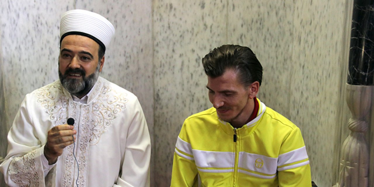 Sırp turist gezmek için geldiği Şanlıurfa'da Müslüman oldu