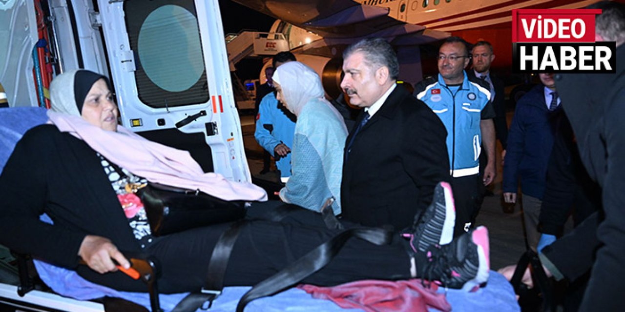 Gazzeli kanser hastalarını taşıyan uçaklar Ankara’ya indi