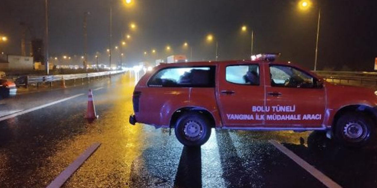 Bolu Dağı’nda heyelan! İstanbul yönü tedbir amacıyla ulaşıma kapatıldı