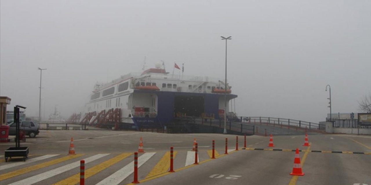 Feribotun o seferlerine fırtına engeli