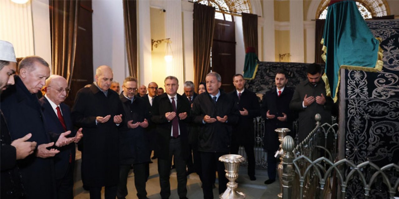 Cumhurbaşkanı Erdoğan Sultan II. Abdülhamid Han'ın türbesini ziyaret etti