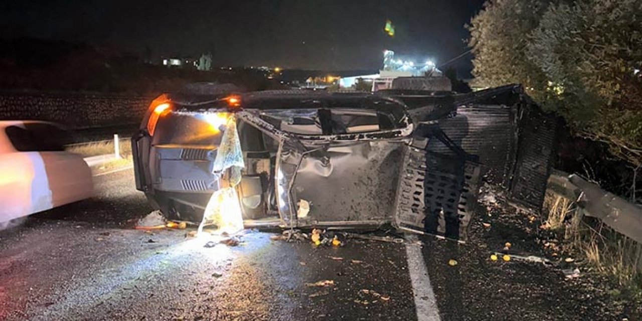 İki kamyonet kafa kafaya çarpıştı: 7 yaralı