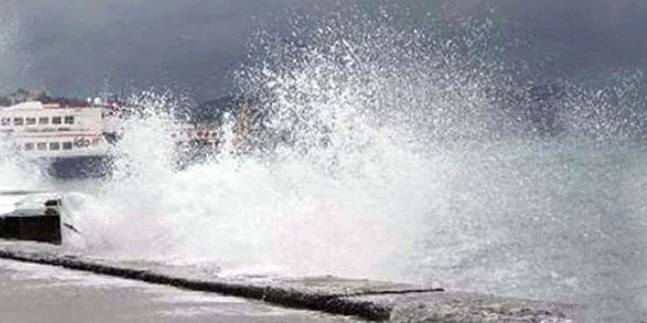 İzmir Aliağa Limanı'na yük taşıyordu! 12 Türk personeli olan gemiden haber alınamıyor