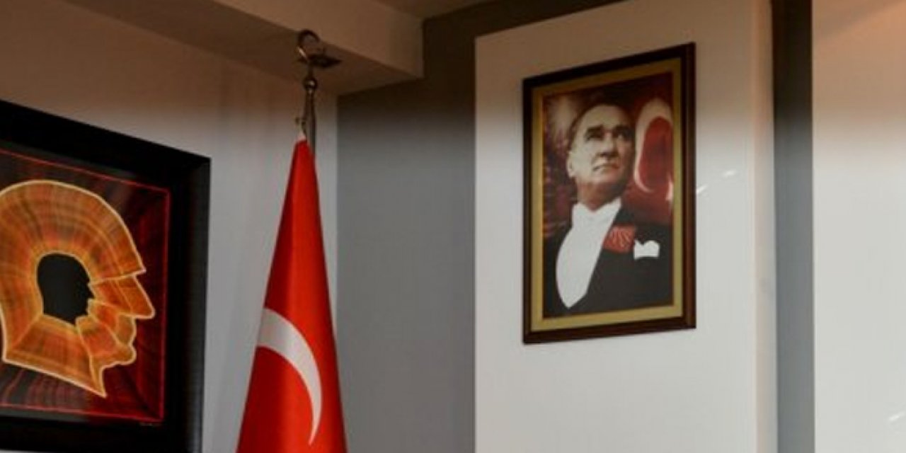 Özgür Özel’den flaş Atatürk portresi kararı: Bundan sonra partide tek bir portre olacak