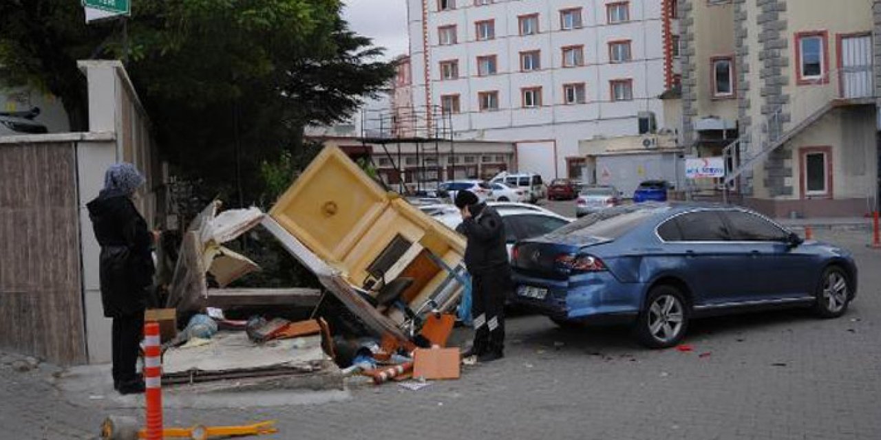 Önce güvenlik kulübesine sonra 3 araca daldı
