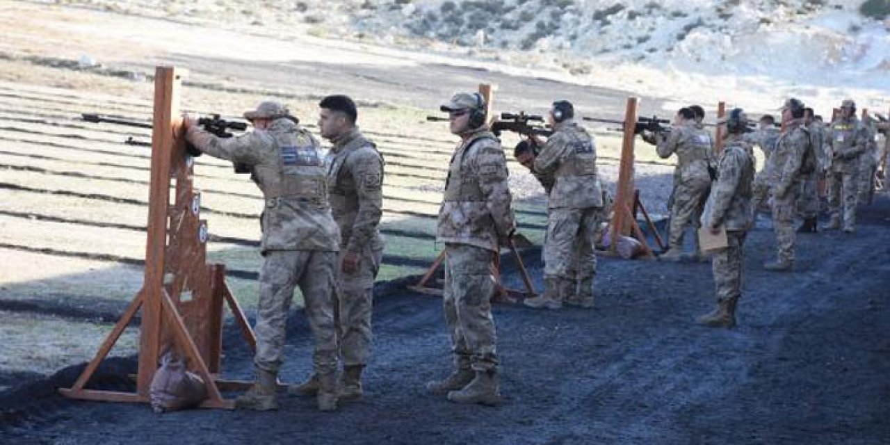 Komandolar şov yaptı: 200 metreden vurdular