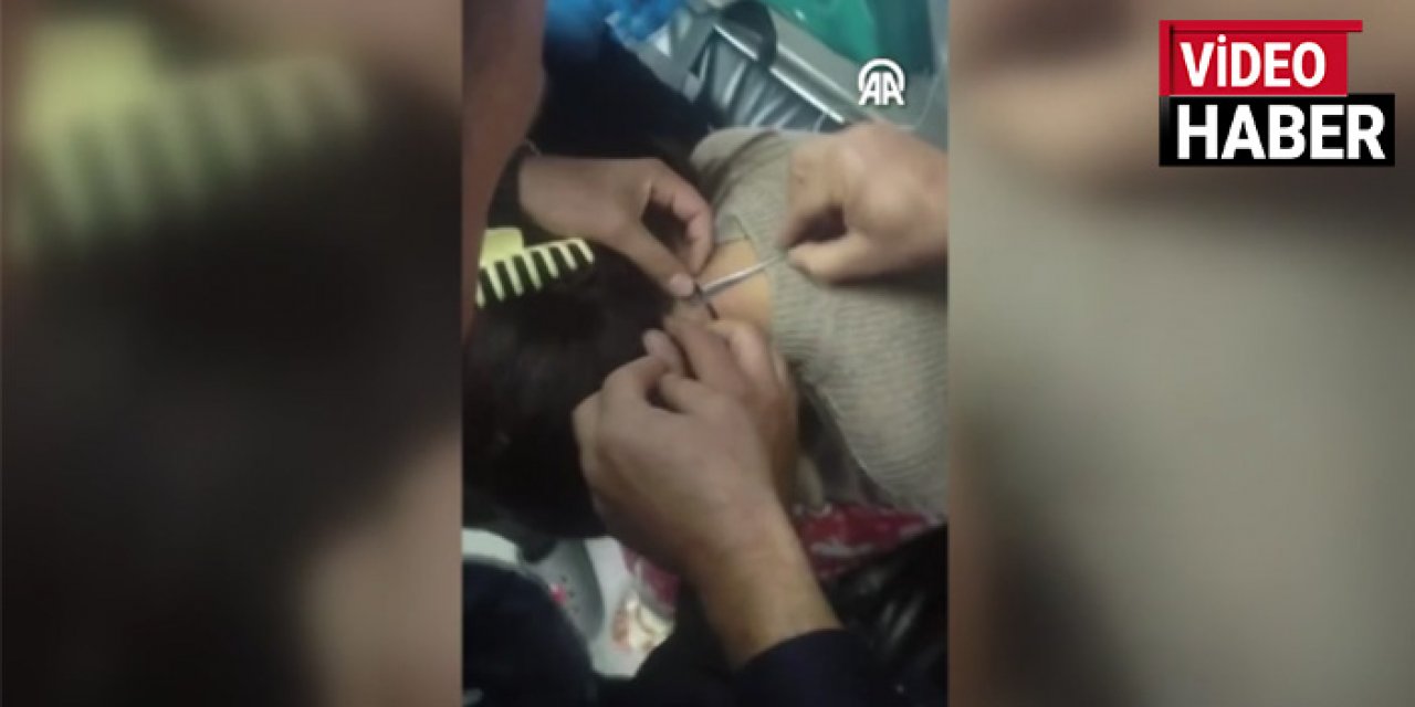 Oyun oynarken boğazına plastik kelepçe takıldı: Yardımına itfaiye koştu