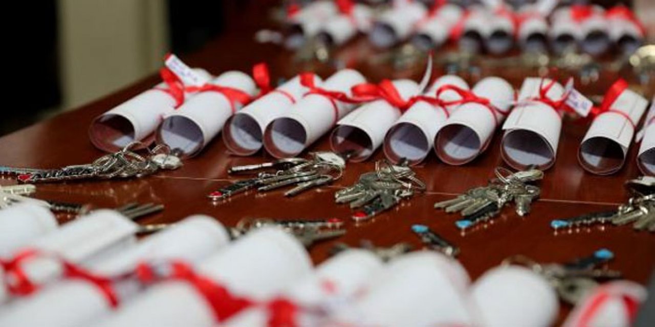 Tapularına kavuştular: Kentsel dönüşüm devam edecek