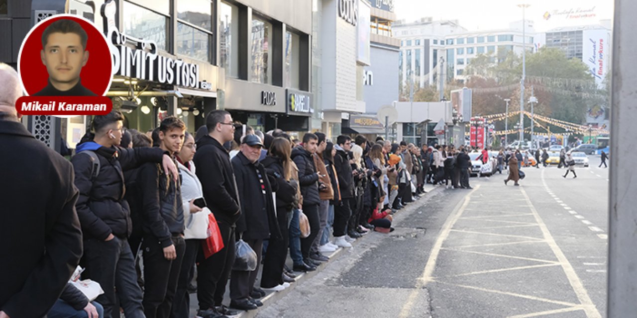İnsan kuyrukları kaldırımdan taşıyor: Mamak Ege Mahallesi'ne ulaşım sorunu büyüyor