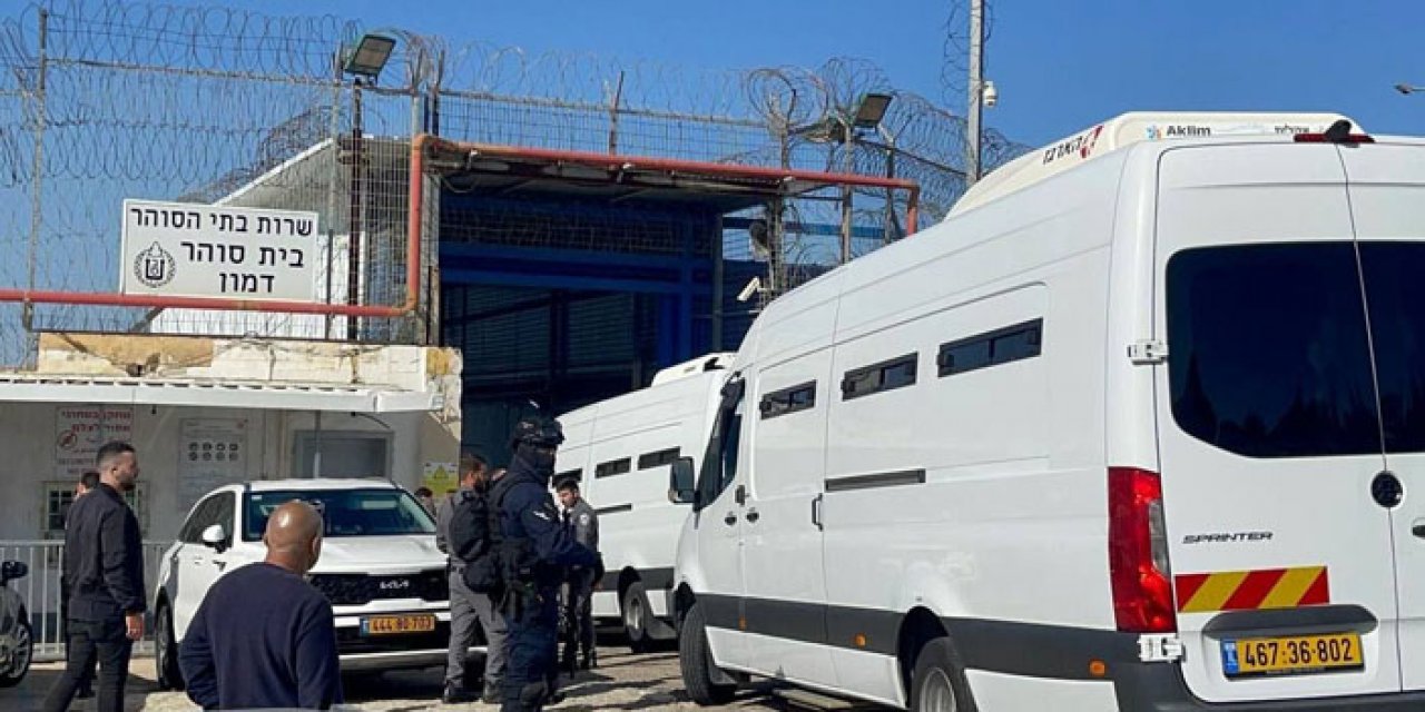 İsrail 39 Filistinli rehineyi serbest bıraktı