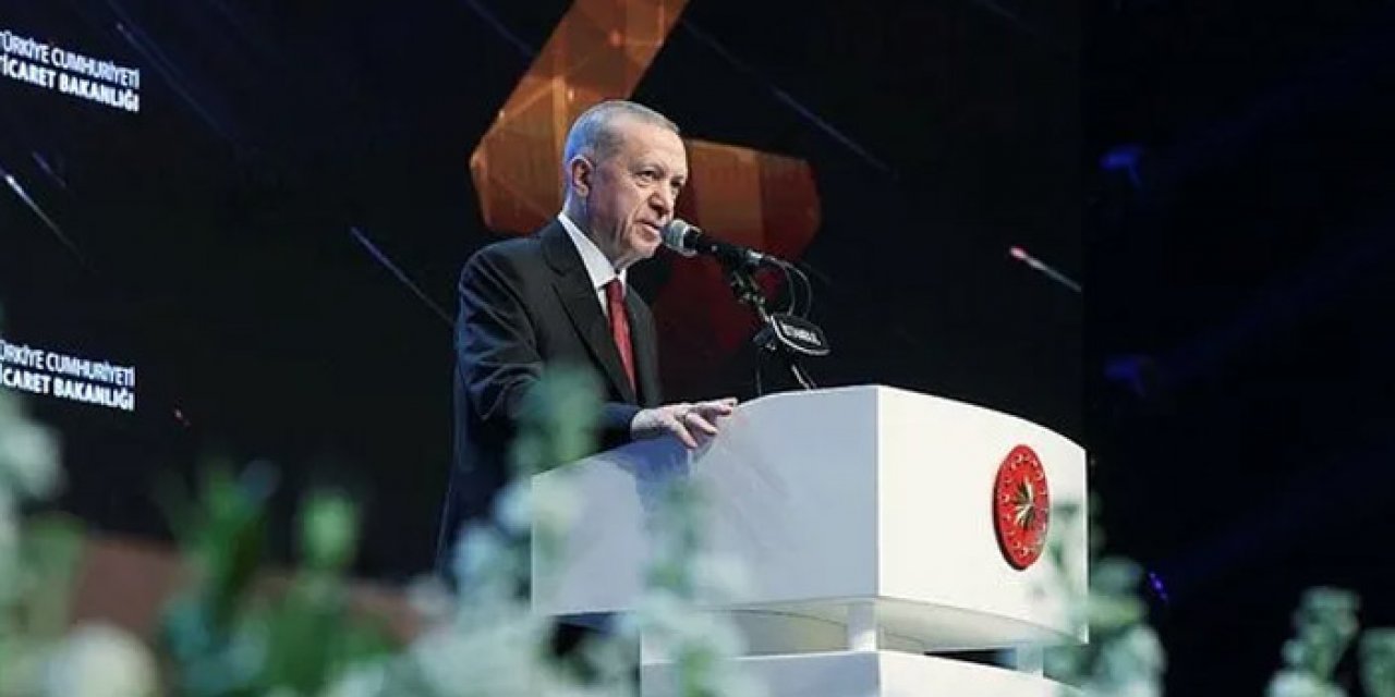 Cumhurbaşkanı Erdoğan çalışan emeklilere müjdeyi verdi
