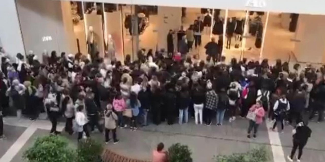 İzmir'de izdiham: İndirim için birbirlerini ezdiler!