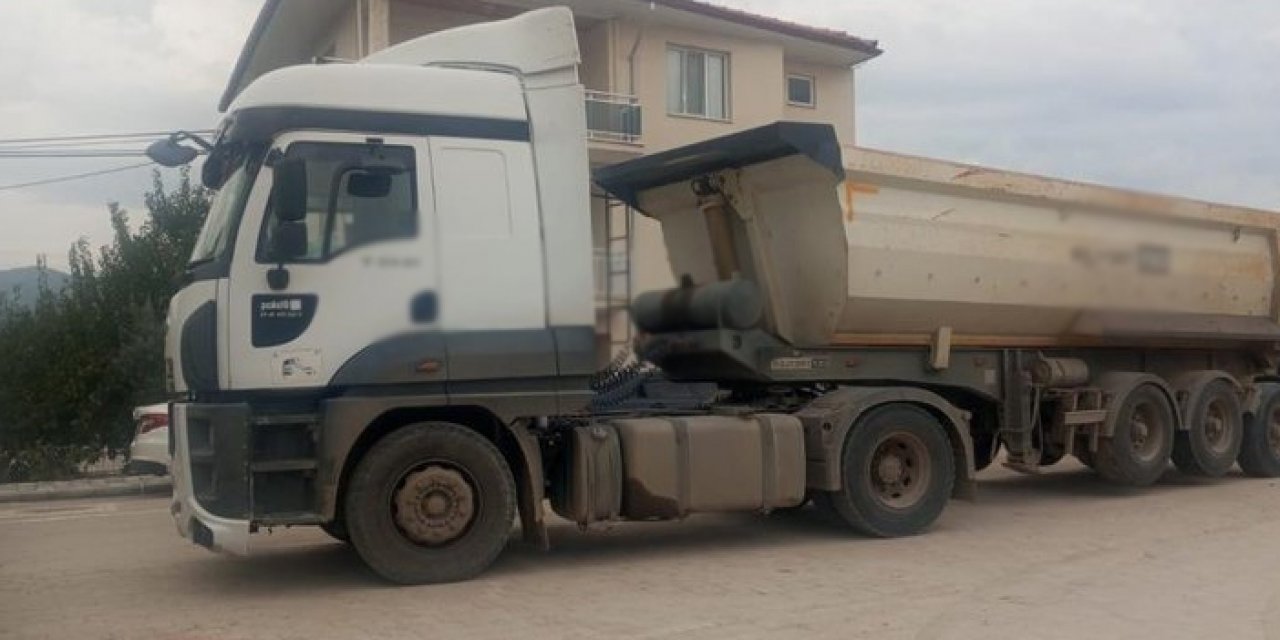 Manisa'da hafriyat kamyonu can aldı: 3 çocuk annesiydi!