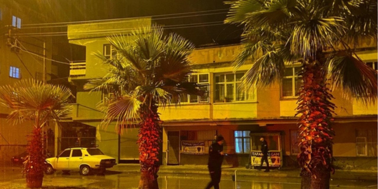 Adana'da "ne bakıyorsun" kurşunu: 1 yaralı!