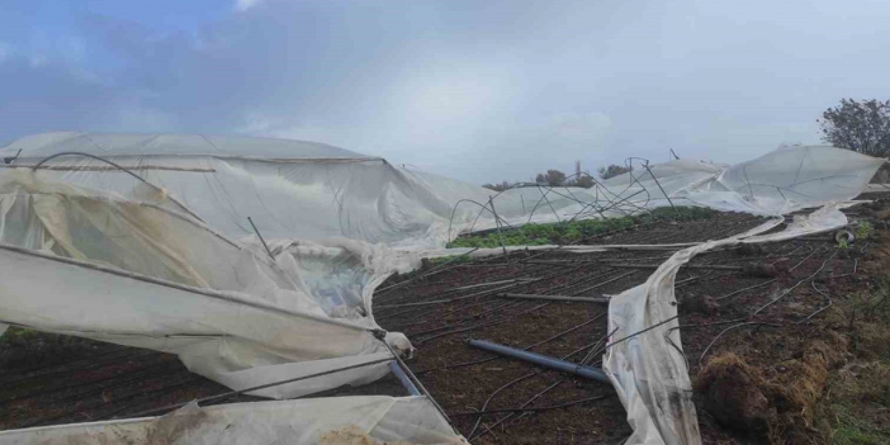 Konya’da fırtına zararı: Çiftçilerin emeği yerle bir oldu