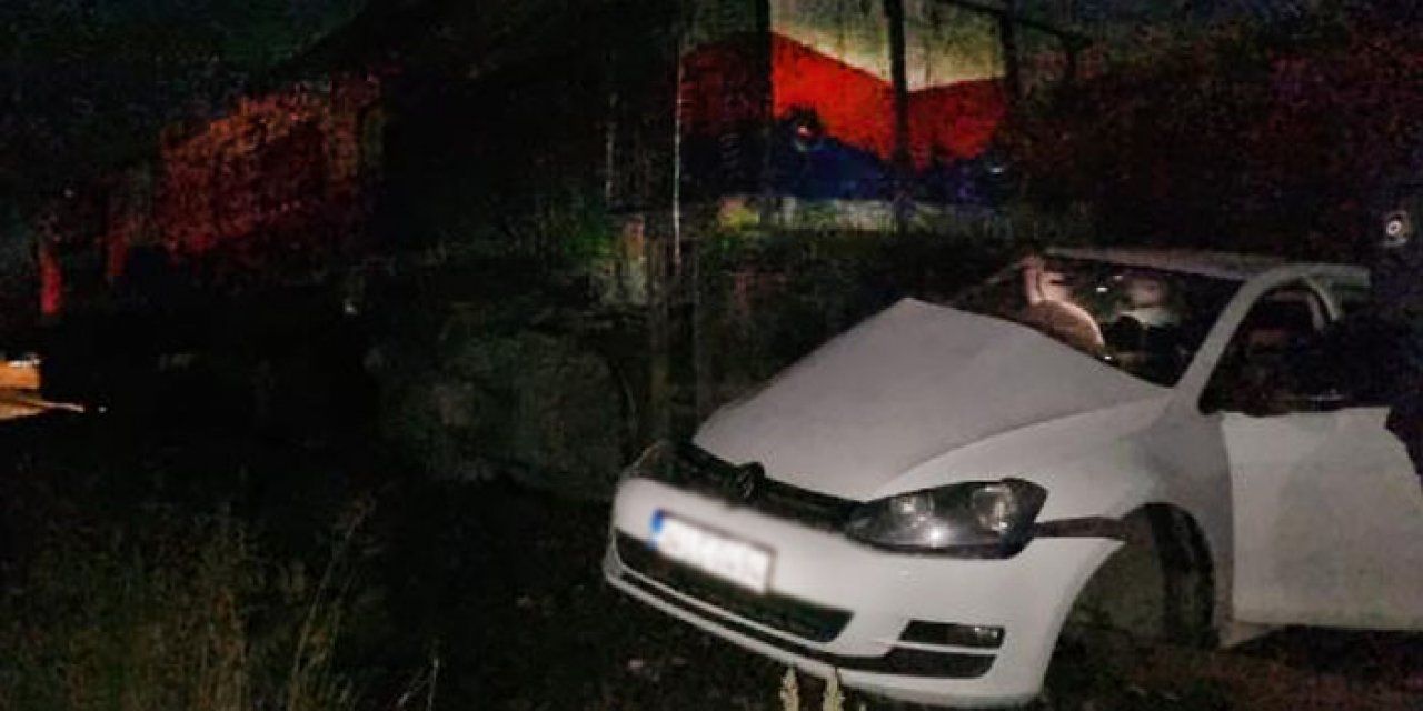 Diyarbakır’da feci kaza! Yük treni otomobile çarptı