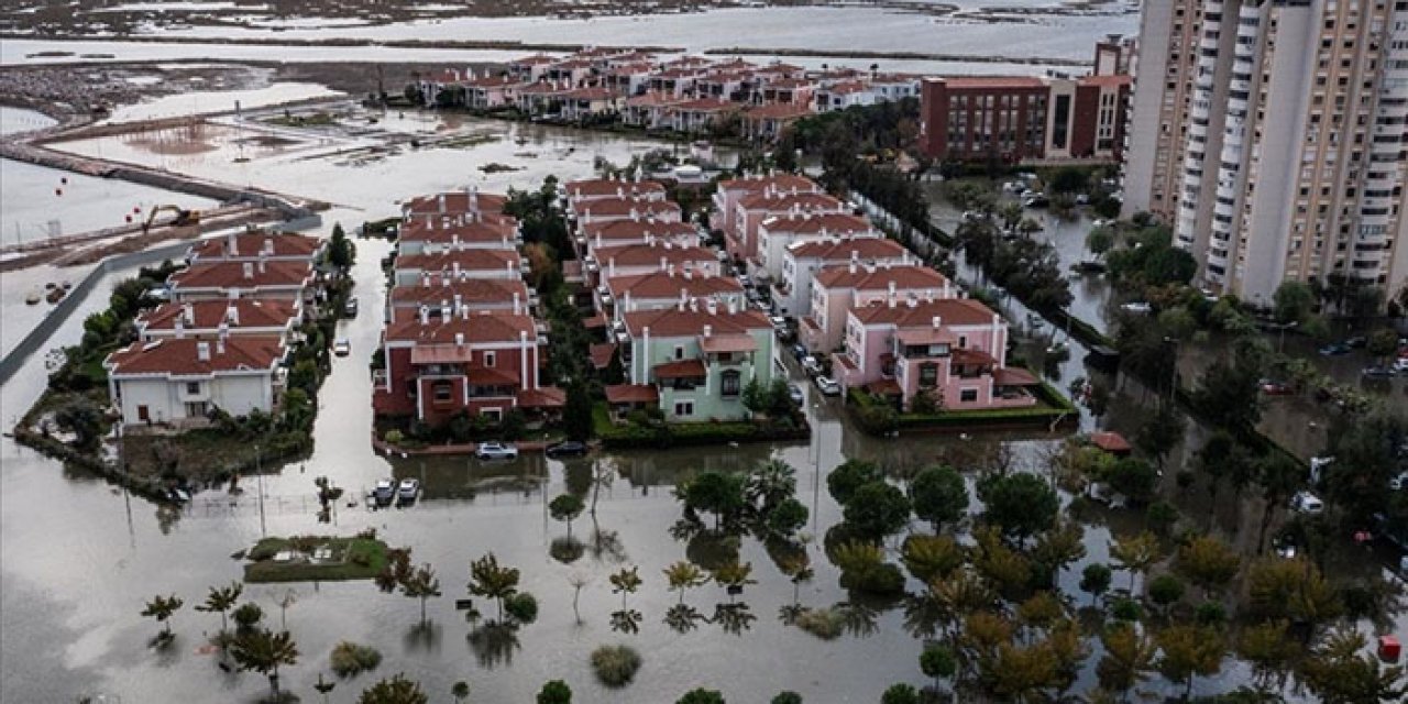 İzmir'de deniz neden taştı? İşte cevabı