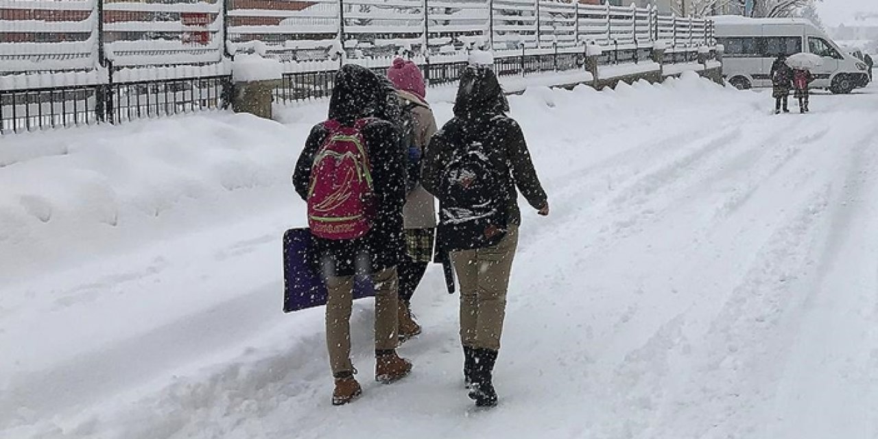 Eğitime kar engeli: O illerde 1 gün ara verildi