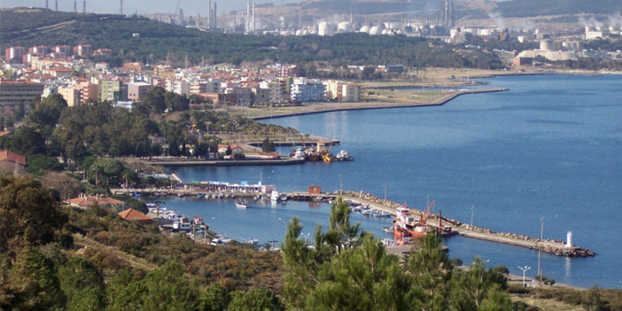 Aliağa'da istikrar mı kazanacak: Başkan Acar 3'üncü kez aday adayı