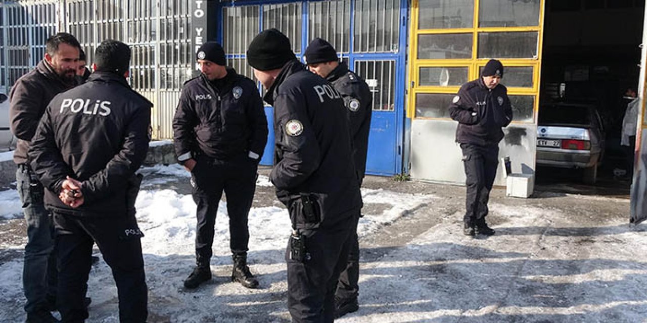 Türk polisinin dikkati 2 genci hayatta tuttu