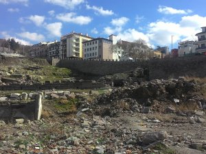 Madde bağımlıları mesken tuttu