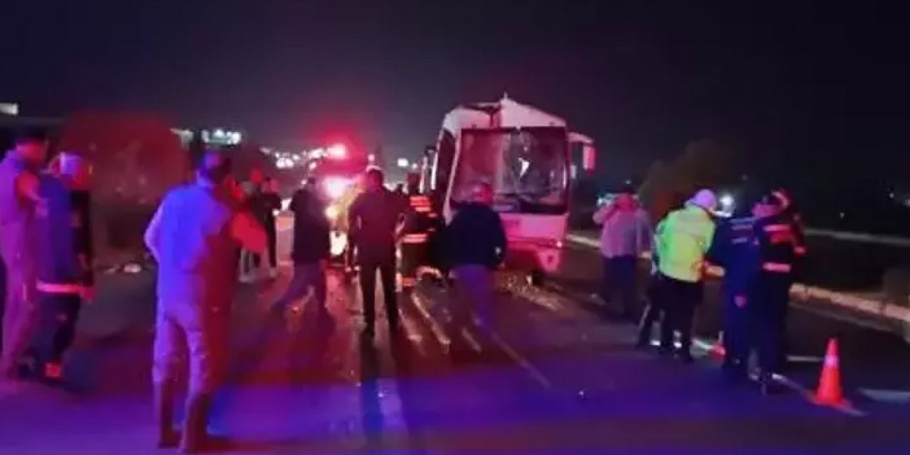 Manisa’da korkunç kaza! 1’i ağır 12 kişi yaralandı