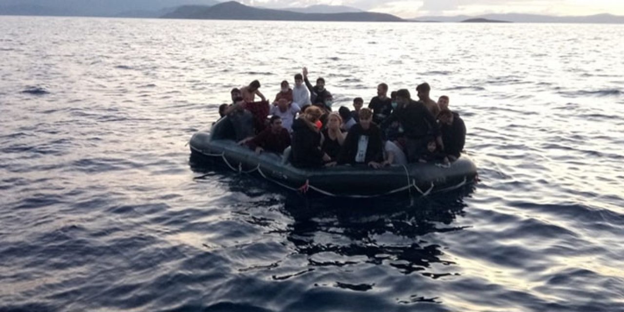 Yunanistan ittiği göçmenler İzmir'de kurtarıldı