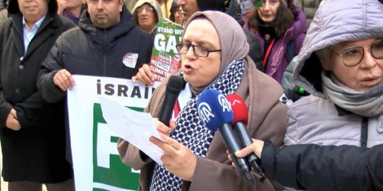 Kadıköy’de Filistin zinciri: Yüzlerce insan Filistin için tek yürek oldu