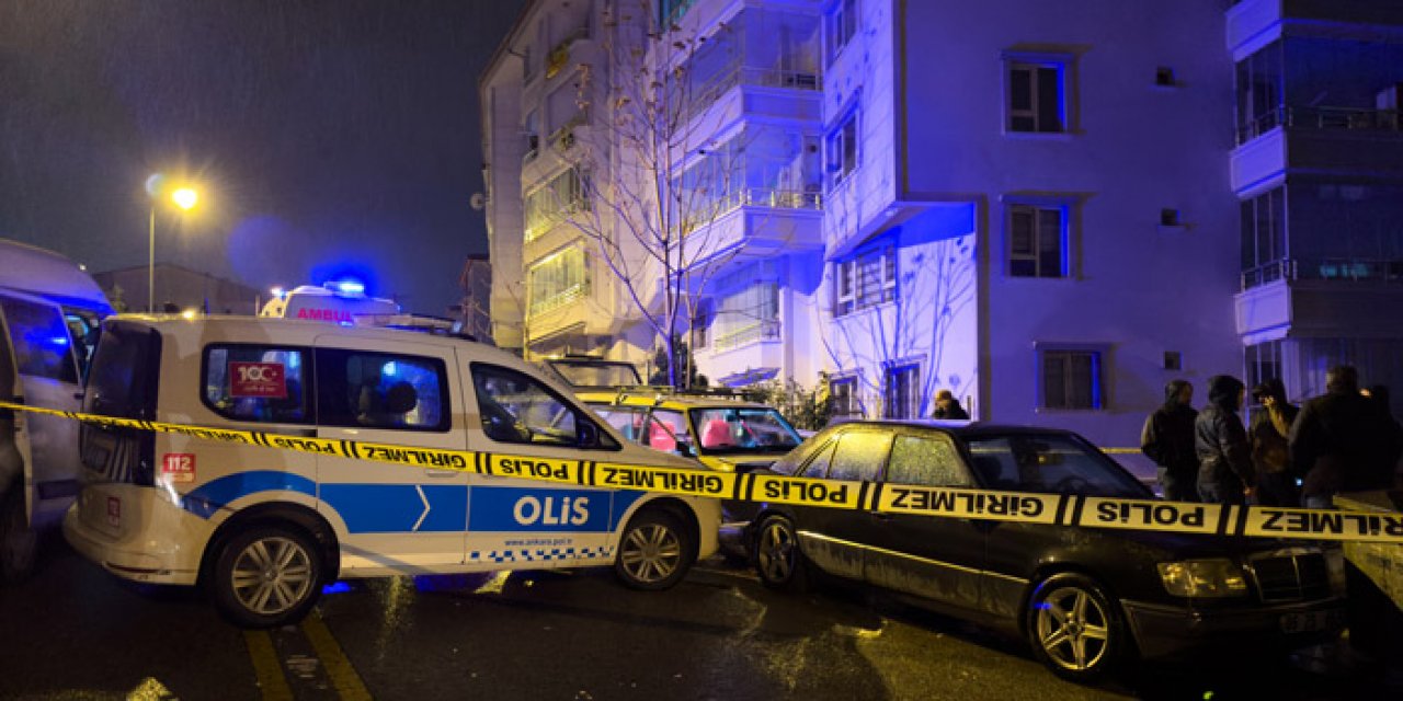 Tartıştığı kız arkadaşını silahla yaralayıp intihar etti