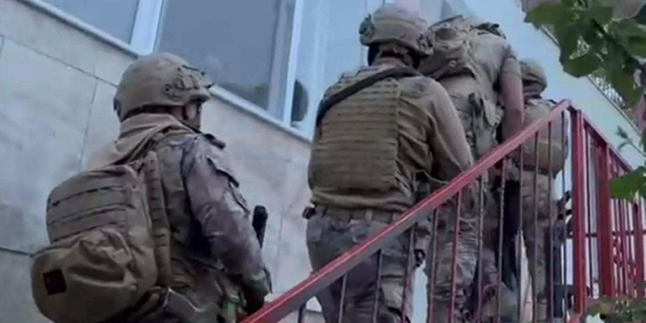 İzmir’de terör operasyonu: Çok sayıda dijital materyal yakalandı!