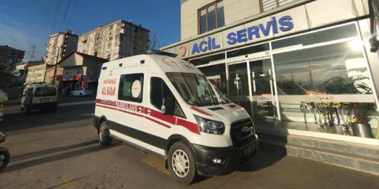 34 öğrenci gıda zehirlenmesinden hastaneye kaldırıldı