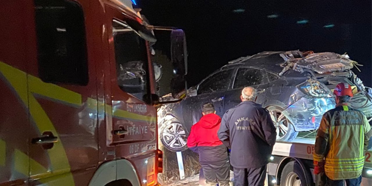 Başkentte otomobil devrildi: 4 yaralı