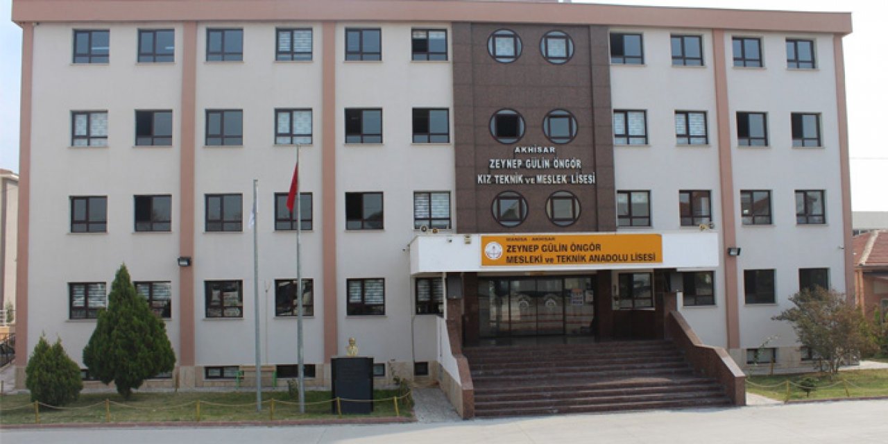 Manisa'da lise öğrencileri Filistin'e destek için anlamlı bir etkinliğe imza attı