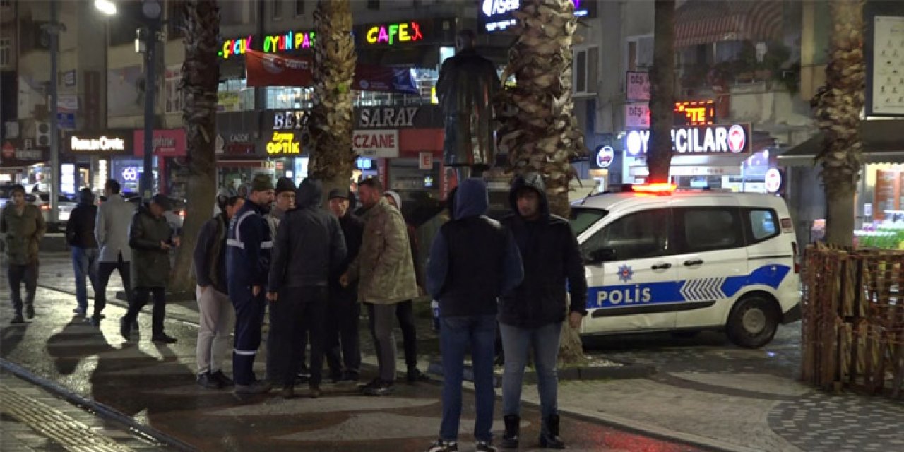 Alkollü adam baba ile iki oğlunu bıçakladı