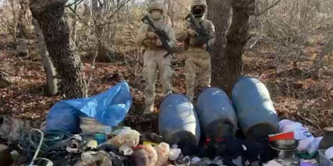 Diyarbakır'da  teröre ağır darbe! Yüzlerce kilo esrar ve mühimmat bulundu
