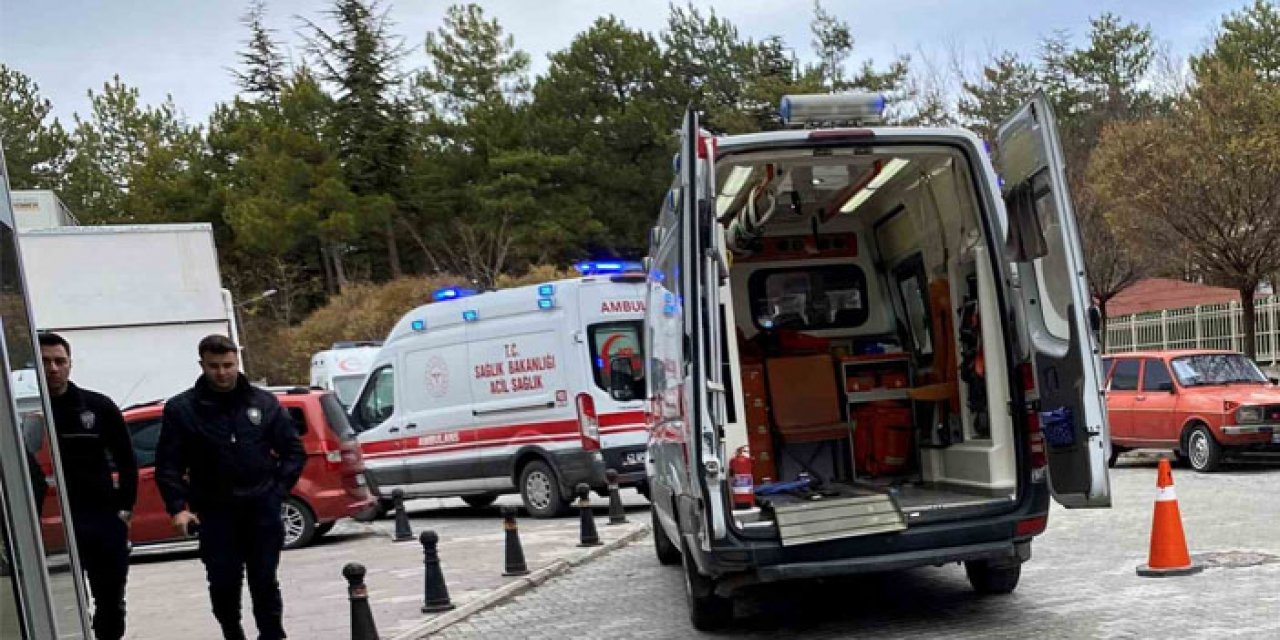 Konya'da bir işçinin üzerine demir kapı devrildi!