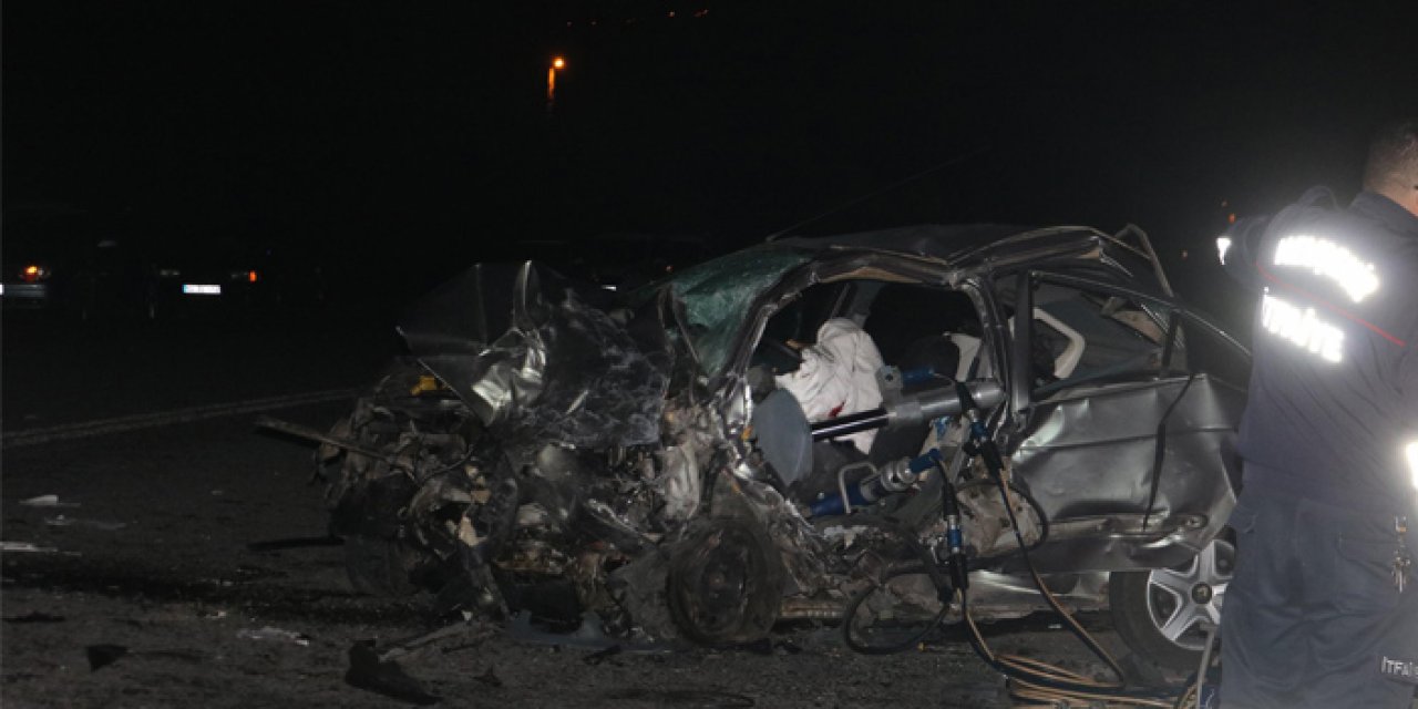 Nevşehir'de iki otomobil kafa kafaya çarpıştı: 2 ölü, 3 yaralı