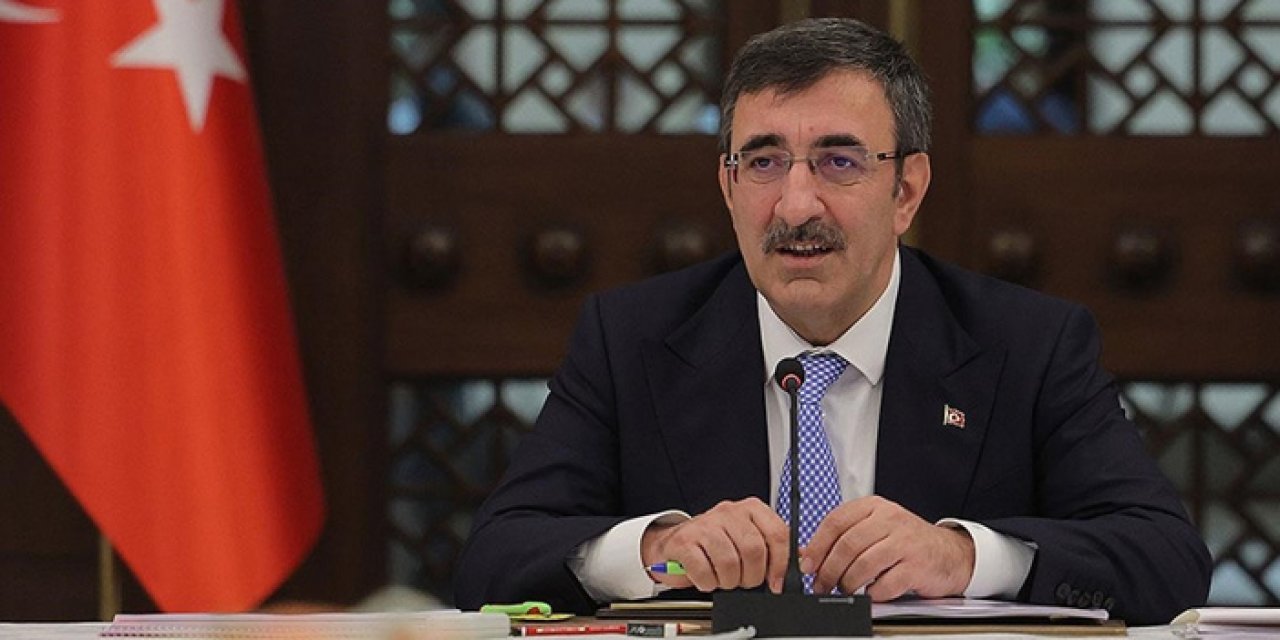 Cumhurbaşkanı Yardımcısı Yılmaz Marmara Denizi'ndeki depreme ilişkin açıklama yaptı