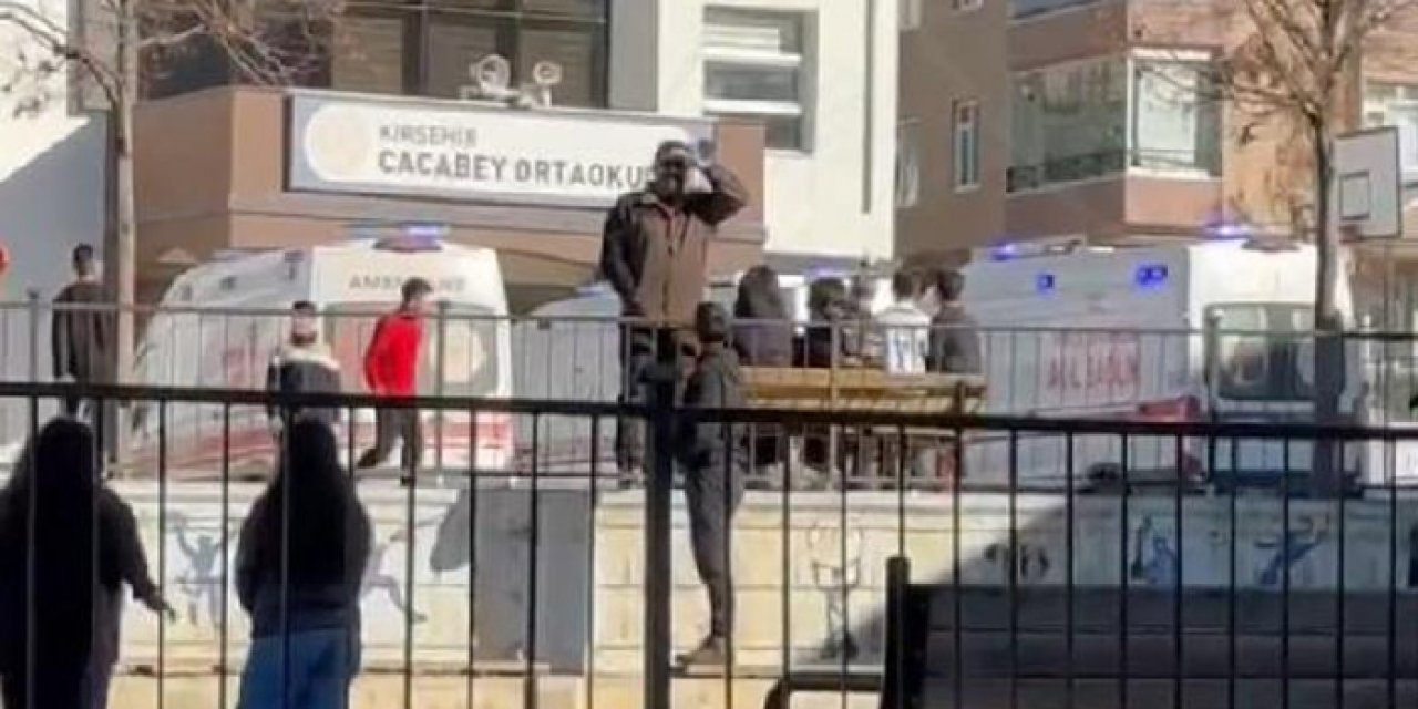 Kırşehir'de 15 öğrenci zehirlendi