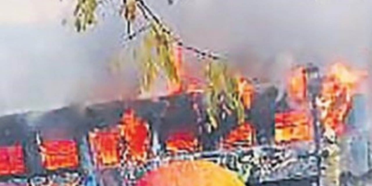 İzmir’in tarihi simgesi alev alev yandı