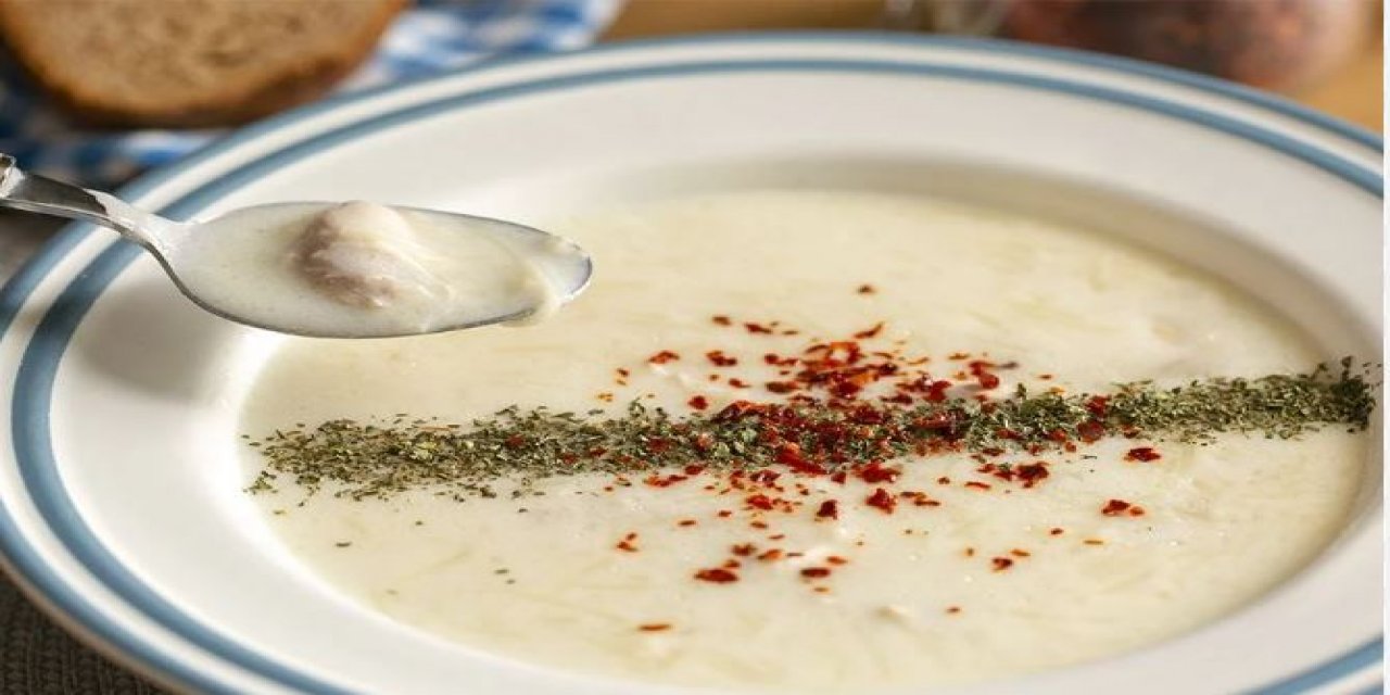 Doktora Gitmeden Sizi İyileştirecek: Terbiyeli Tavuk Çorbası Tarifi