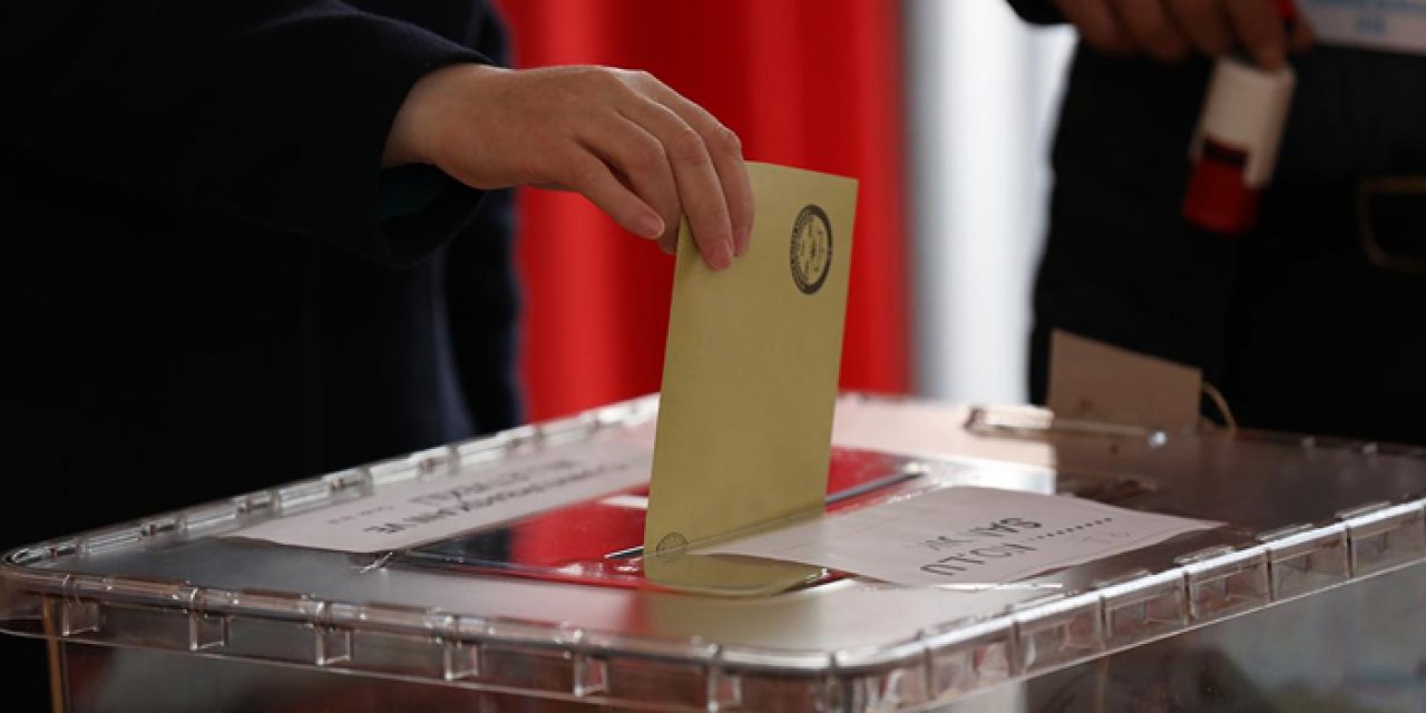 Resmi Gazete'de yayımlandı: Bu illerde oy verme saati değişti!