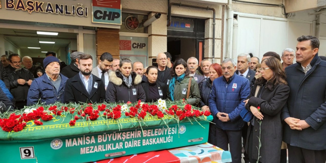 Manisa’da CHP’nin acı günü: Ulu Çınar kaybedildi