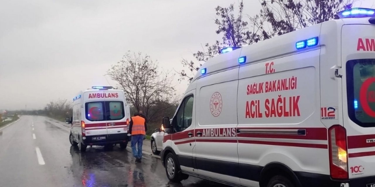 Manisa’da aynı gün aynı noktada dördüncü kaza: 4 yaralı